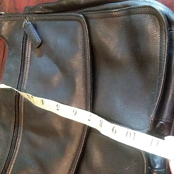 Black Leather Fossil hand bag - Picture 11 of 11